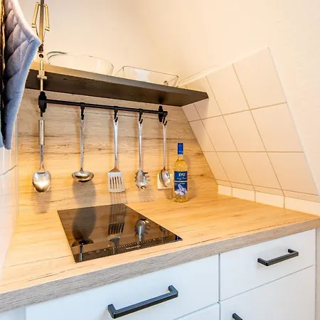 Daire Steger-hues 26